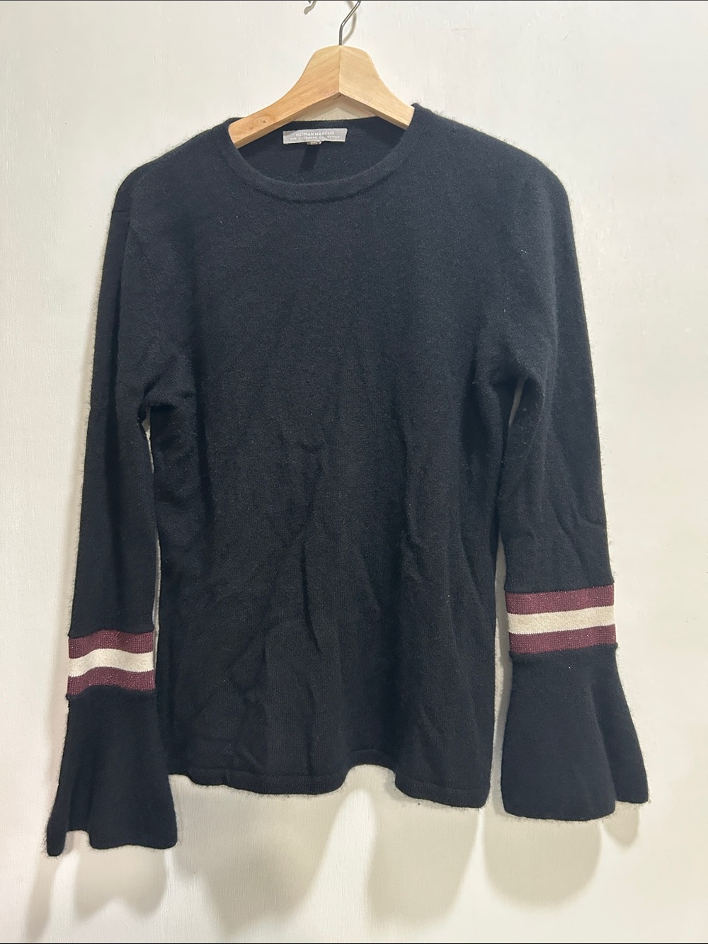 Neiman Marcus Women's Black Long Bell Sleeve Cashmere Pullover Sweater Sz LG